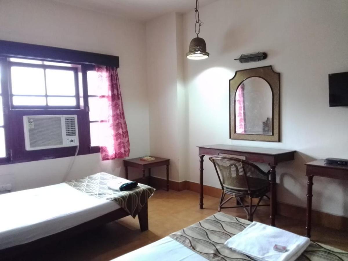 Hotel Indsurya Dibrugarh Zewnętrze zdjęcie