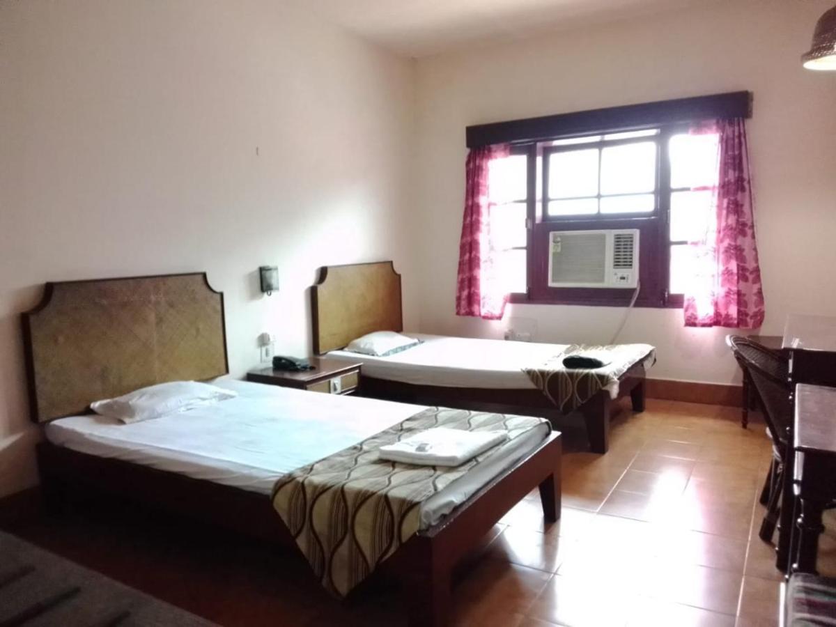Hotel Indsurya Dibrugarh Zewnętrze zdjęcie